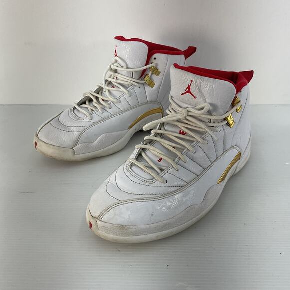 Men's Nike Jordan Red & White Sneakers Size 10 Preowned - Picture 2 of 7